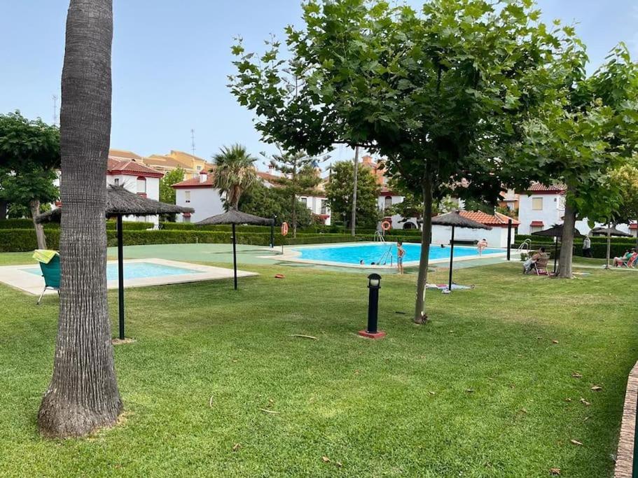 Precioso apartamento con ubicación perfecta en playa Islantilla Exterior foto